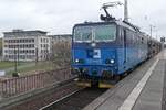 Der in letzter Zeit recht unp�nktlich verkehrende (sowohl mit als auch ohne Fracht) verkehrende Autotransportzug von/nach Mlada Boleslav bei der Durchfahrt durch Dresden Hbf mit 372 010 mal auf den S-Bahngleisen im M�rz 2026 