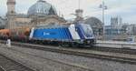 G�terzug mit der Trax 3 MS 388 043 von CD Cargo bei der Durchfahrt durch Dresden Hauptbahnhof im Juni 2026