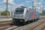 188 151 von Railpool wird in Dresden Hauptbahnhof im Juni 2026 f�r einen n�chsten Einsatz abgestellt. Auch diese Lok scheint noch brandneu zu sein; sie steht noch in keiner Fahrzeugstatistik.