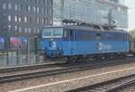 den allt�glichen Autotransportzug Richtung Tschechien bespannte Ende Juni 2026 mal wieder 372 007 bei der Durchfahrt durch Dresden Hbf