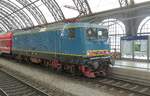 Einen sch�nen Gru� von der Leipziger S-Bahn! 143 019 von Wedler Franz Logistic, hergestellt bei LEW, Fabriknummer 18242, im Jahr 1984 f�r das Bw Leipzig West, hatte im Juli 2026 Dienst auf den  kleinen Z�gen  der S1 von Mei�en nach Pirna.