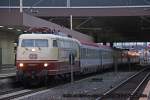 DB 103 113-7 mit IC119 (M�nster Hbf - Salzburg Hbf) in D�sseldorf Hbf, Dezember 2013.