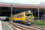 Gut wenn man die Kamera griffbereit im Rucksack hat...
So konnte ich am 10. Juli 2017 im Düsseldorfer Hauptbahnhof diesen Messzug fotografieren.