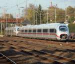 Die beiden Velaro Triebzüge warten auf die PCW7 zum ankoppeln in Düssleodrf Rath. 

Düsseldorf Rath 08.11.2014