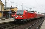 DB 147 007 mit Zug auf RE 3 neben 114 040 mit RB 24 | Januar 2023 | Eberswalde Hbf [WE] 
