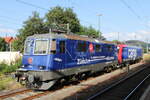 Dampflok-Depot Full Re 421 379-9 (91 85 4474 013-0 CH-DDF) + SBB Cargo Re 474 013 als Tfzf 99422 von Dessau nach Basel, am 30.06.2022 beim Übernachtungshalt in Eisenach.