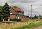 Das ehemalige Bahnhofsgebäude von Emleben am 11.07.2016.