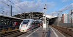 Hochgeschwindigkeitsbahnhof - 

Der Erfurter Hauptbahnhof liegt zwischen den Schnellfahrstrecken von Bamberg kommend und nach Leipzig und Halle führend. Zudem kommt führt auch die ICE-Strecke von Fulda her in den Bahnhof. 

13.07.2023 (M)
