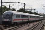 Hier IC2154 von Leipzig Hbf. nach Wiesbaden Hbf., bei der Ausfahrt am 19.8.2014 aus Erfurt Hbf. Zuglok war 120 148-2.