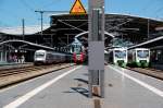 Erfurt Hbf am 13.06.09: Links steht der IC 2356, daneben ein 612 nach Schweinfurt und rechts die beiden Triebwagen der EIB und STB.
