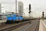 1042 520-5  Bahn Extra  mit Hetzerather nach Tostedt am 26.10.2012 in Essen Hbf.