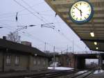 Kreuzung Falkenberg (Elster). Mit verfallenem oberen Bahnhof.