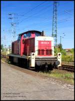 Lok 290 034 in orientrot/weier Lackierung am Gl.5 im Bf Falkenberg/Elster, 06.09.03.