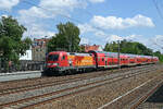 182 020 erreicht mit ihrer RB nach Nauen am 02.07.26 den Haltepunkt Falkensee.