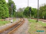 Ausfahrt aus dem Bahnhof Falkenstein (Vogt) mit Richtung Zwickau Hbf. Fotografiert am 25.05.2010