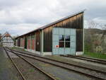 Genutzter Lokschuppen,am 26.April 2023,in Fladungen.