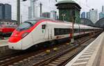 SBB Stadler Giruno RABe 501 015-8 als Eurocity5 nach Basel SBB in Frankfurt am Main Hauptbahnhof am 14.02.26
