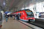 DB S-Bahn Rhein Main 430 153 auf der Linie S8 am 23.03.19 in Frankfurt am Main Flughafen Fernbahnhof.