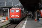 110 236-7 steht am 27.8.2010 mit dem IC 1857 nach Halle (Saale) abfahrbereit in Frankfurt (Main).