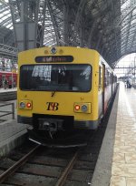 Dieser VT2E der HLB steht am 3.7.13 abfahrbereit nach Knigsstein in Frankfurt(Main) Hbf