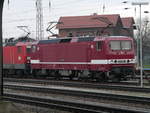 Die Lady 243 559 von Delta Rail stand am 12.02.2018 zusammen mit einer weiteren 143 im Bahnhof Frankfurt (Oder).