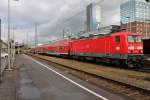 Ebenfalls am 14.12.2013 stand die frisch mit Ceramol Lackauffrischung Freiburger 143 810-0  Schluchsee  mit RB 26953 (Freiburg (Brsg) Hbf - Seebrugg) auf Gleis 7 im Startbahnhof.