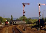 Fröndenberg, Einfahrt aus Menden mit 212 294 und 212 302, 17.04.1986