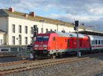 DB 245 023 mit dem IC 2150 nach Kassel-Wilhelmshöhe, am 08.08.2019 in Gera Hbf.