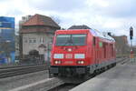 DB 245 025 brachte am 03.04.2023 den IC 2151 aus Kassel-Wilhelmshöhe nach Gera Hbf und setzt hier um, um den Zug in die Abstellung zu ziehen.