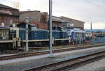 Railsystems RP 295 089-7 + 295 067-3 + 248 002 am 14.12.2025 bei Railsystems RP in Gotha.