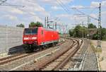 146 023 der Elbe-Saale-Bahn (DB Regio Südost) als Tfzf passiert den Interimsbahnsteig Halle(Saale)Hbf Gl.
