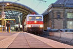143 822-5 (243 822-4 |  Weiße Lady ) der Erfurter Bahnservice GmbH (EBS) als DPE 92150  Rennsteig-Express  von Meiningen nach Berlin-Lichtenberg steht während der blauen Stunde in