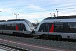 9442 114 und 9442 118 (Bombardier Talent 2) von Abellio Rail Mitteldeutschland als RE 74582 (RE18) nach Saalfeld(Saale) wurden soeben in ihrem Startbahnhof Halle(Saale)Hbf auf Gleis 10 A-C vereinigt.