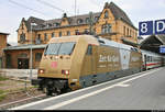 Portrait von 101 071-9  Zeit für Gold | 금을위한 시간 | 金の時間  als IC 2239  Warnow  (Linie 56) von Magdeburg Hbf nach Leipzig Hbf, der in Halle(Saale)Hbf auf Gleis 8 steht.
Die Lok wirbt in deutscher, koreanischer und japanischer Sprache für die Olympischen und Paralympischen Spiele in PyeongChang 2018 und Tokio 2020.
[20.5.2019 | 17:57 Uhr]