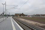Der Bahnsteig 7 am 13.02.2023 in Halle (S) Hbf.