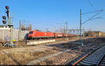 EZ mit 185 071-8 schlängelt sich in die Zugbildungsanlage (ZBA) Halle (Saale) hinein.
Foto von Bahnsteig 12/13 in Halle(Saale)Hbf.

🧰 DB Cargo
🕓 9.3.2025 | 16:15 Uhr