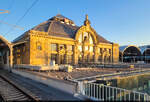 Das Empfangsgeb�ude von Halle(Saale)Hbf im goldenen Abendlicht.