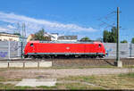 185 104-7 rollt solo in die Zugbildungsanlage (ZBA) Halle (Saale).