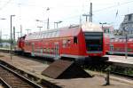 Eine 362 schob am 04.07.09 einen Dosto-Steuerwagen durch den Hbf Halle(S) Richtung Betriebswerk.