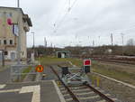 Das Streckenende der S 7 und ein Teil vom ehem. Stellwerk B1, am 01.02.2020 in Halle-Nietleben.