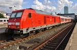 245 026-0 steht am 2.9.2017 mit dem RE6 (RE11026) nach Westerland(Sylt) in Hamburg-Altona bereit.