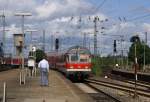  Mist,nur olle n-Wagen , hat sich dieser Fotograf am 26.8.2007 in Hamburg Altona wohl gedacht und zckte seine Kamera nicht als die RB nach Itzehoe bereitgestellt wurde.Wenn der Fotograf mit diesem