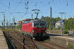 3203 der DSB rollt am 23.06.26 in Hamburg-Altona an den aus Prag eingefahrenen RJ 382.