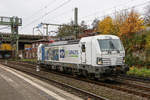 193 813 Vectron  Railservices  in Hamburg Harburg, am 11.11.2018.