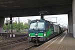 Mit einem Kesselzug nach Hamburg Hohe Schaar fuhr am Nachmittag des 06.07.2019 die ELL/ecco Rail 193 244 durch den Bahnhof von Hamburg Harburg in Richtung Zielbahnhof.