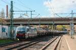 193 455 SBB Cargo International  K�lner Dom  mit Kesselzug in Hamburg Harburg, April 2026.