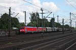 Am 26.05.2015 bespannten EG 3104 und EG 3103 zusammen einem gemischten Güterzug (Maschen - Malmö (S)), als sie kurz nach dem Startbahnhof den Bahnhof von Hamburg Harburg gen Dänische