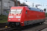 101 041-2 wird in kürze den IC2375 von Westerland auf Sylt nach Karlsruhe Hauptbahnhof in Hamburg Hauptbahnhof übernehmen.