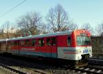 Zwei-System-Zug der AKN in Hamburg-Dammtor.