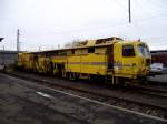 Schienenstopfexpress von Leonhard Weiss fotografiert vom gleis 101 am 07.12.13 in Hanau Hbf